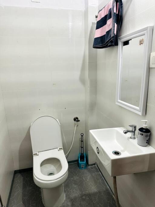 Apartment Ajnara 2 *