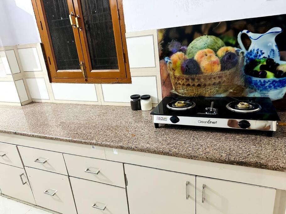 Apartment Ajnara 2 Varanasi